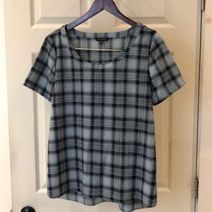 Banana republic plaid blouse medium